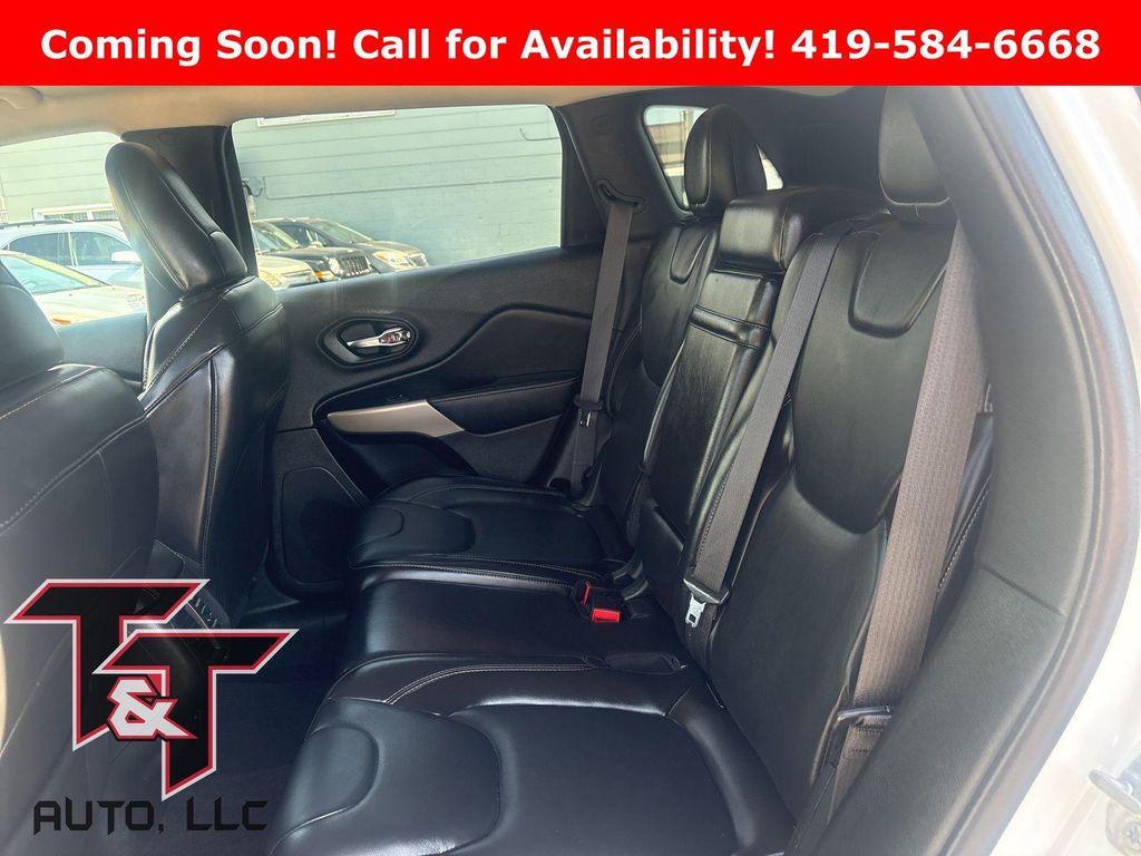 used 2018 Jeep Cherokee car, priced at $13,695
