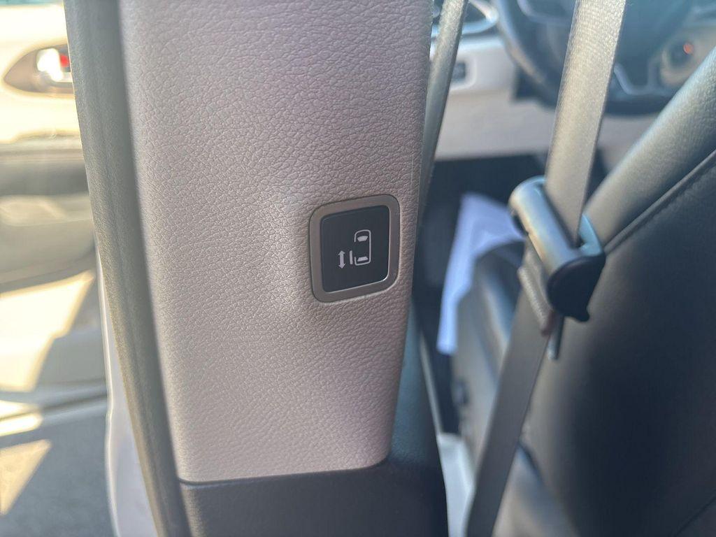 used 2017 Chrysler Pacifica car, priced at $13,295