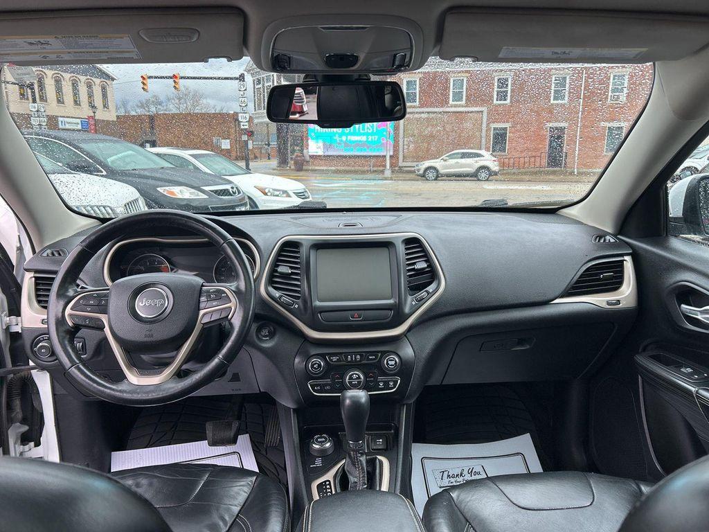 used 2016 Jeep Cherokee car, priced at $10,495