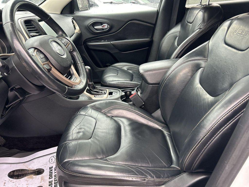 used 2016 Jeep Cherokee car, priced at $10,495