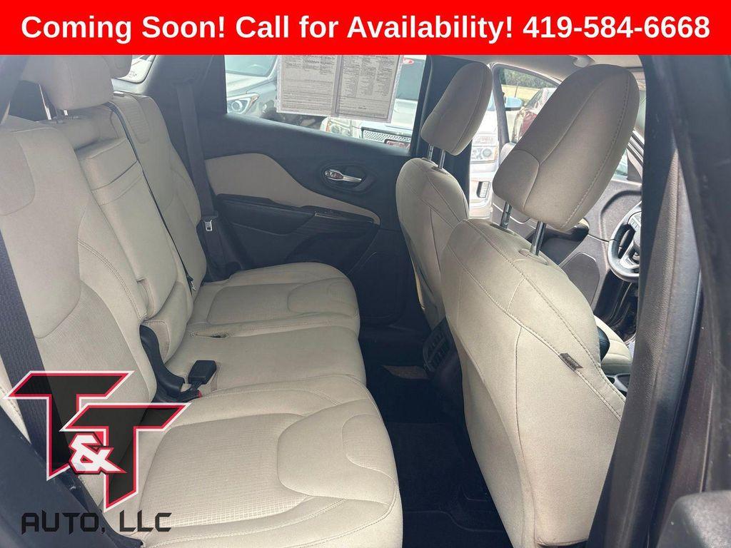 used 2016 Jeep Cherokee car, priced at $9,495