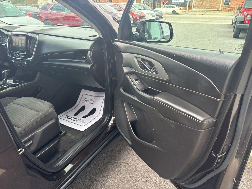 used 2019 Chevrolet Traverse car, priced at $14,495