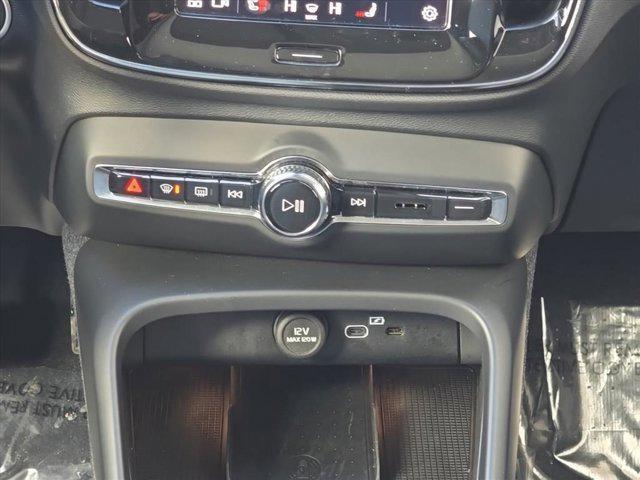 used 2023 Volvo XC40 car, priced at $30,369