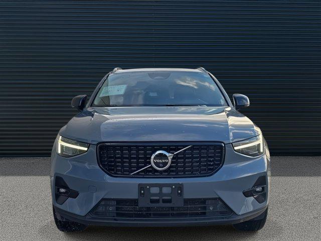 used 2023 Volvo XC40 car, priced at $30,369