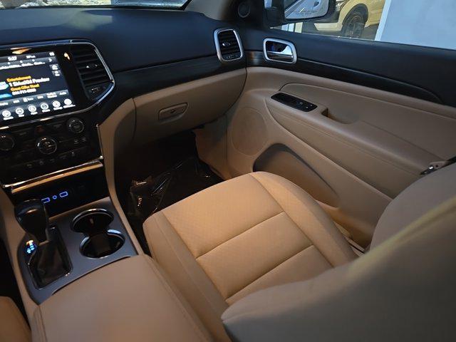 used 2022 Jeep Grand Cherokee car, priced at $25,400