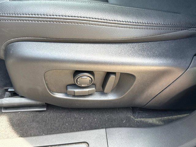 used 2025 Land Rover Range Rover Evoque car, priced at $43,997