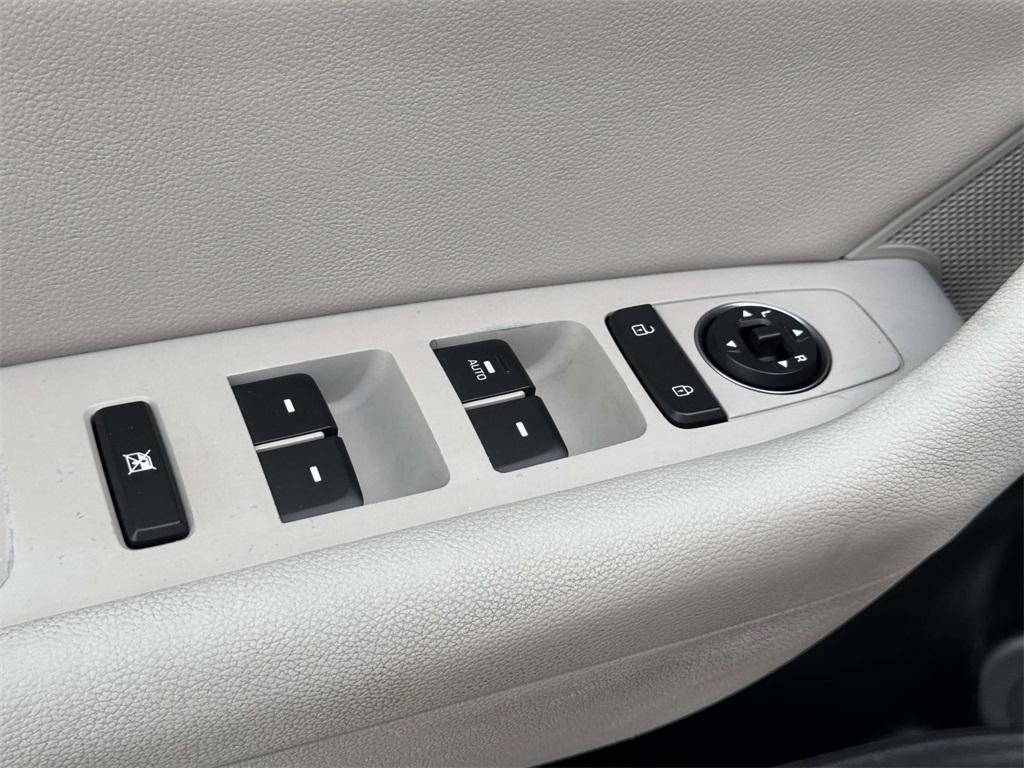 used 2015 Hyundai Sonata car, priced at $11,500