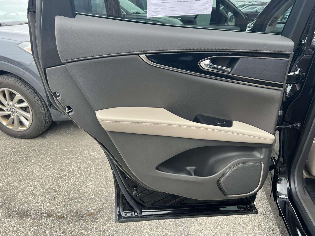 used 2022 Lincoln Nautilus car, priced at $27,998