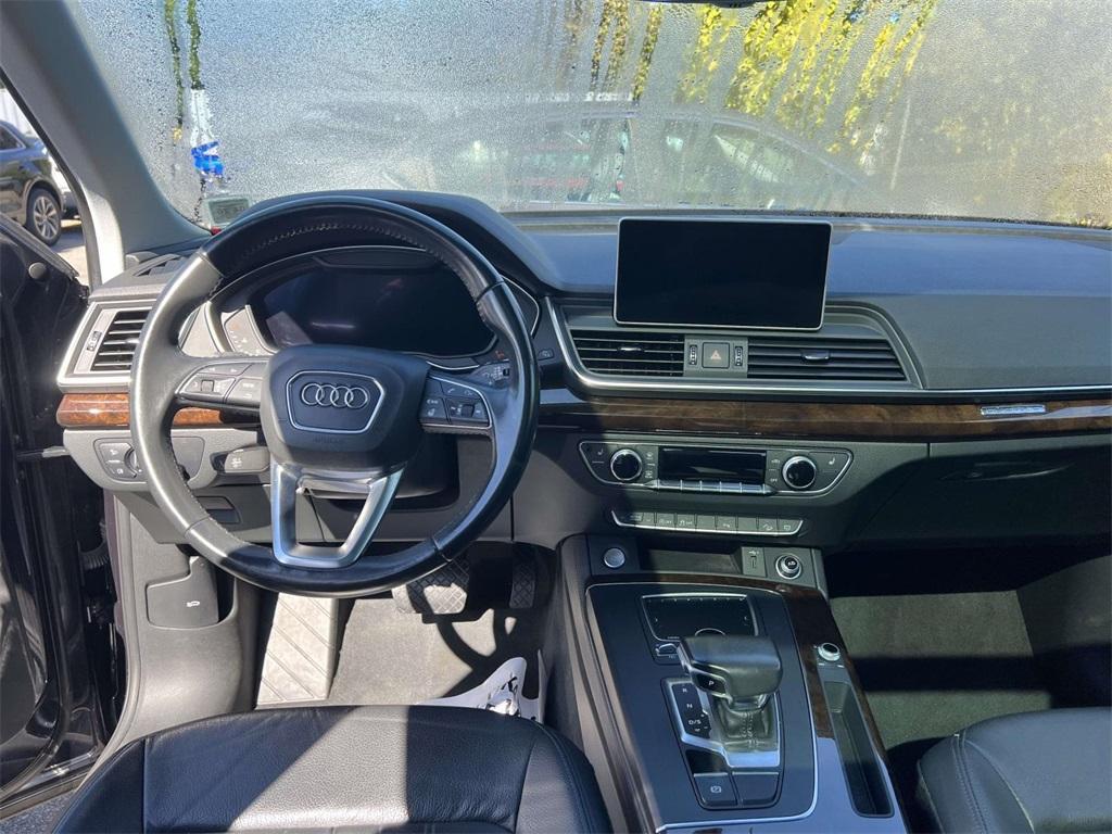 used 2019 Audi Q5 car