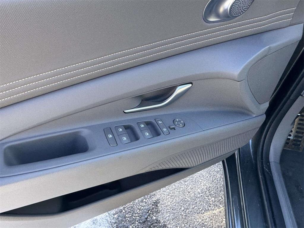 used 2025 Hyundai Elantra car, priced at $21,555