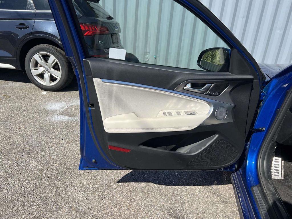 used 2025 Genesis G70 car, priced at $42,000