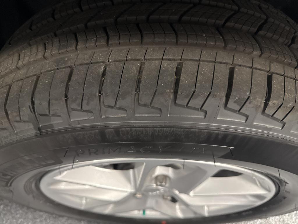 used 2025 Jeep Grand Cherokee L car, priced at $42,990