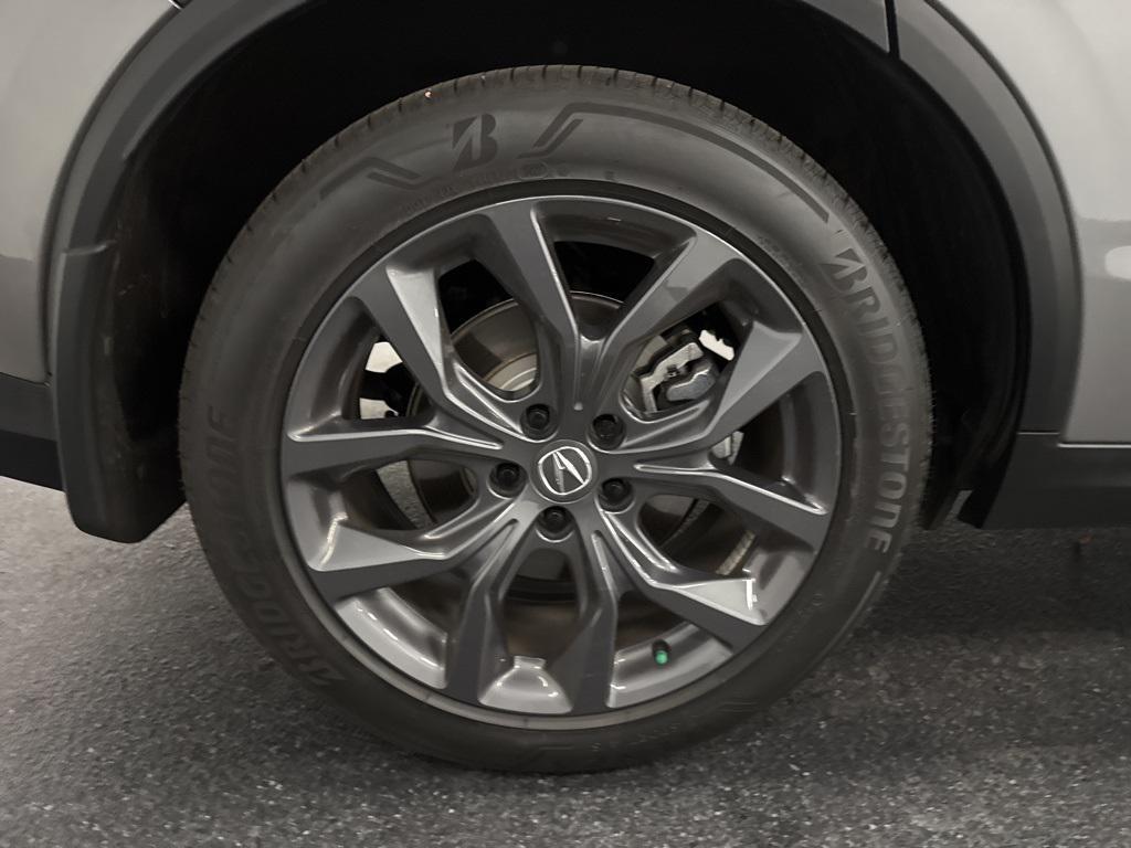 used 2024 Acura MDX car, priced at $40,990