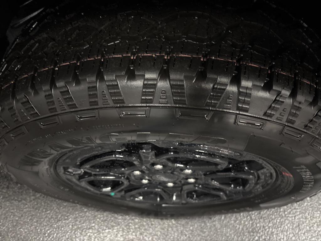 new 2025 Ford Ranger car, priced at $42,990