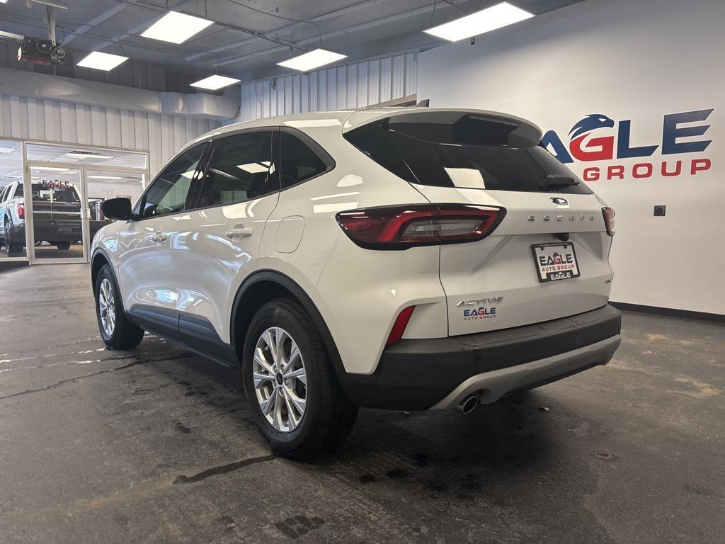 new 2025 Ford Escape car, priced at $26,990