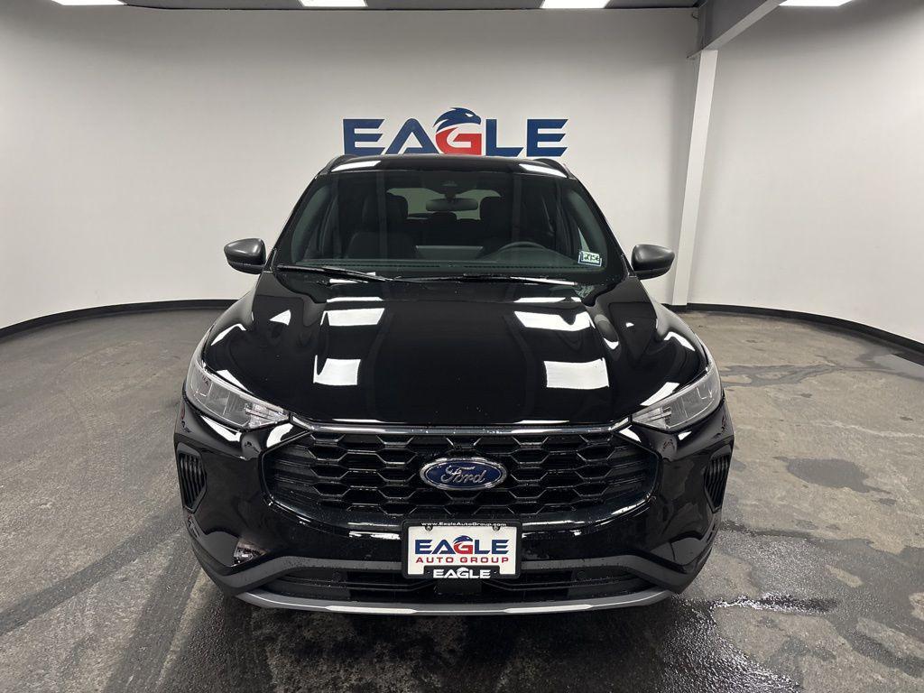 new 2026 Ford Escape car, priced at $31,990