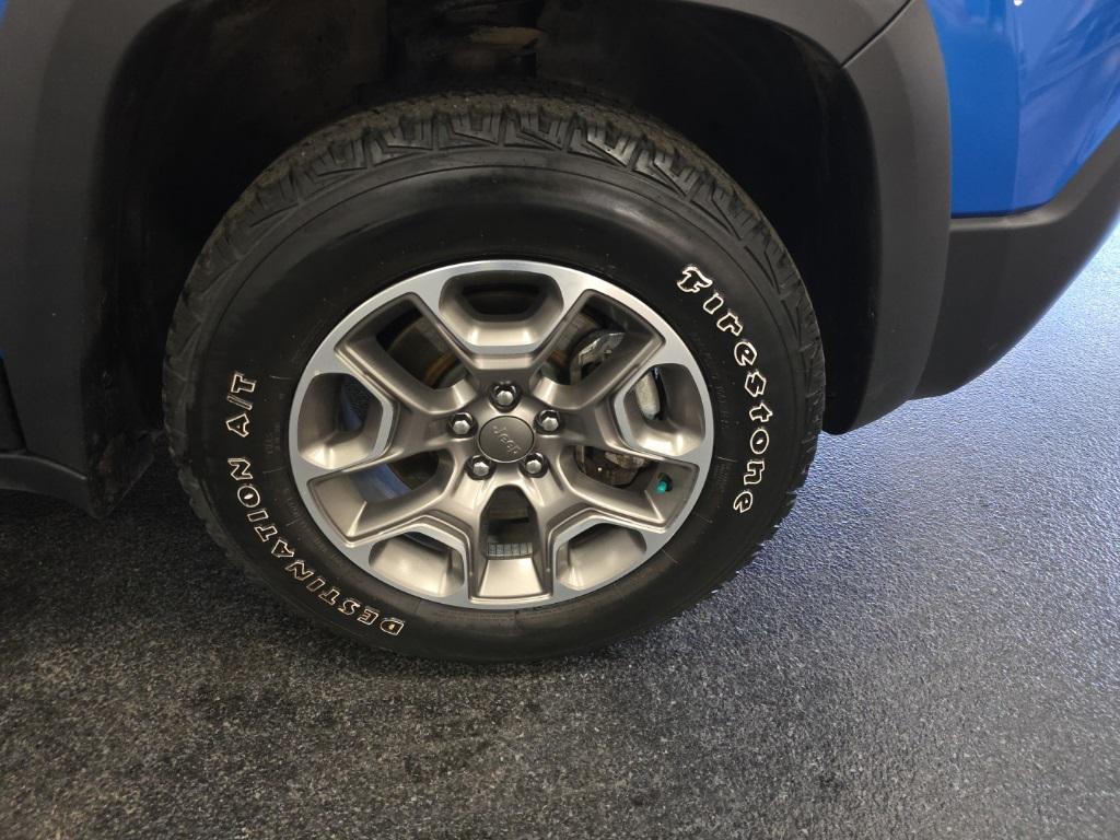 used 2022 Jeep Cherokee car, priced at $22,390