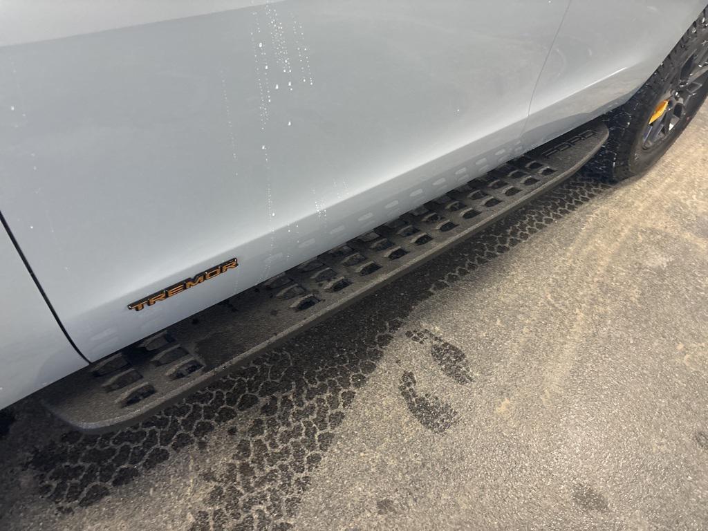 new 2026 Ford Expedition car, priced at $83,990