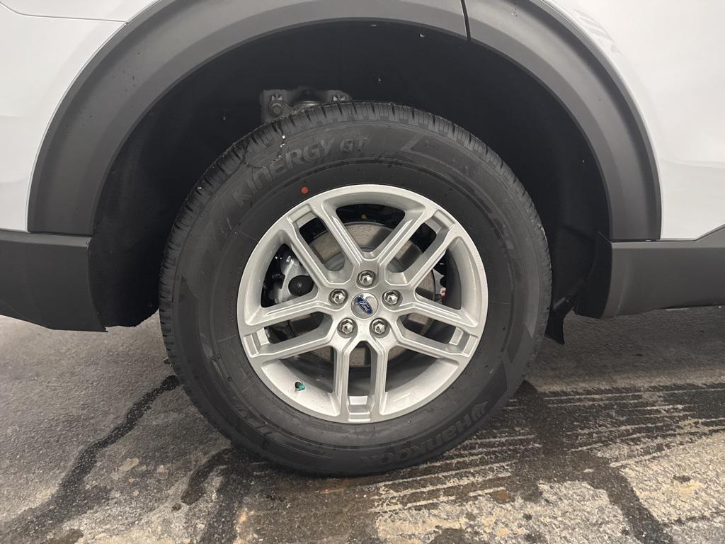 new 2026 Ford Explorer car, priced at $39,990