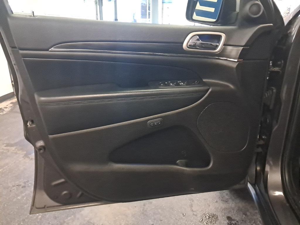 used 2020 Jeep Grand Cherokee car, priced at $21,690