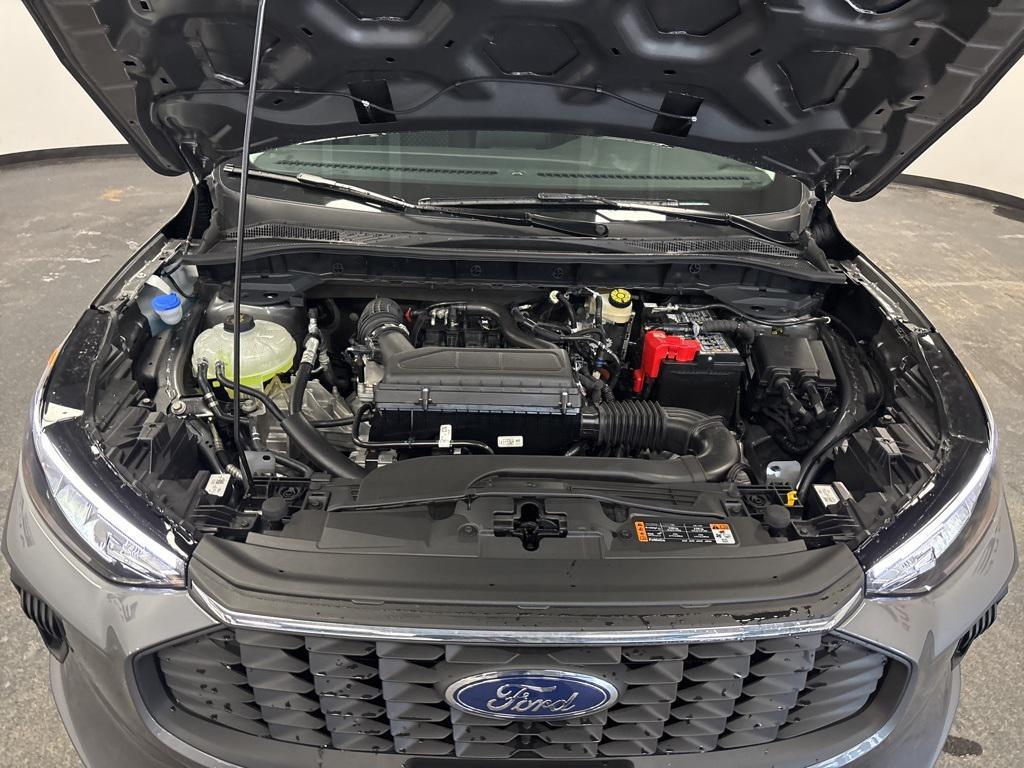 new 2026 Ford Escape car, priced at $29,990