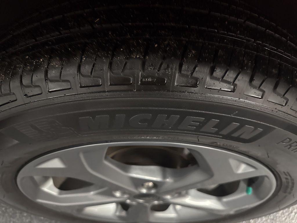 used 2024 Ford Escape car, priced at $25,990