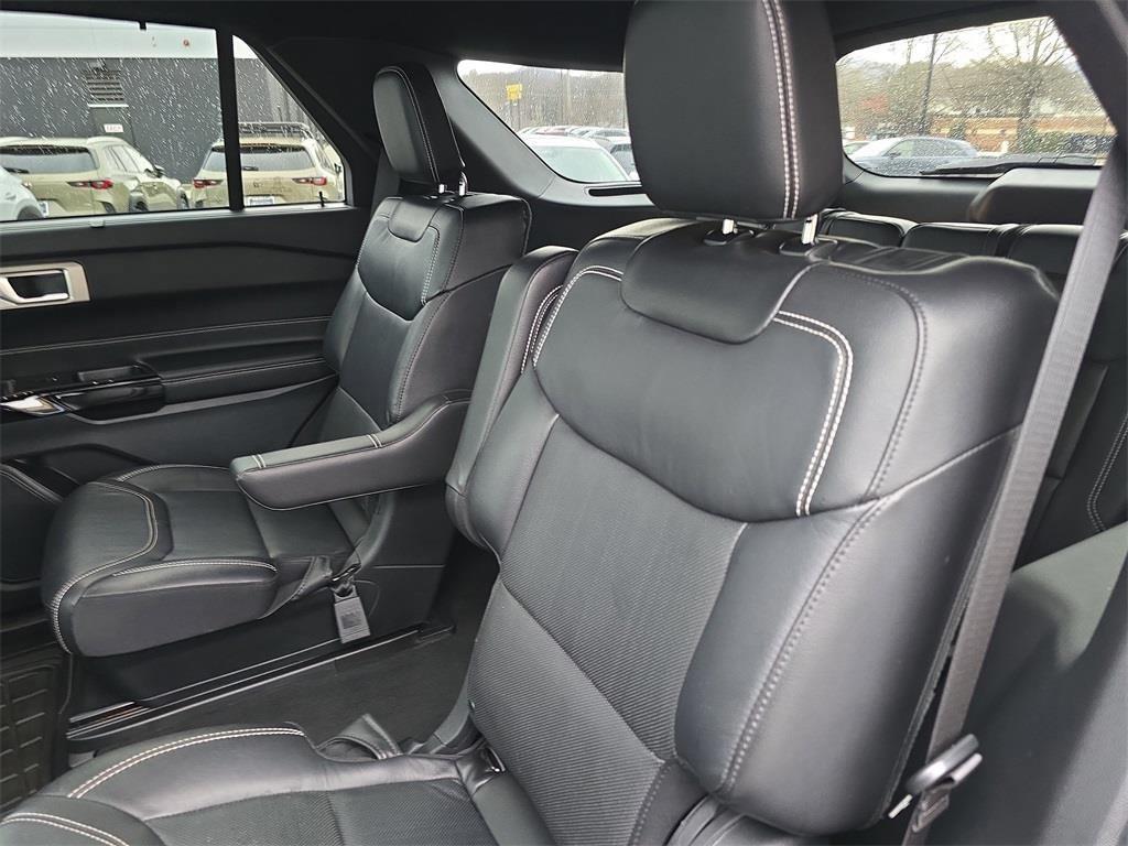 used 2022 Ford Explorer car, priced at $37,304