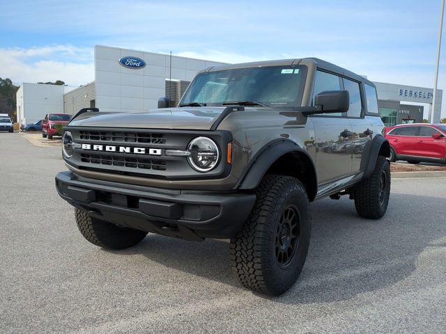 new 2025 Ford Bronco car, priced at $52,014