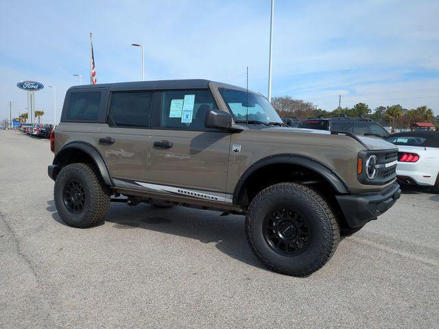 new 2025 Ford Bronco car, priced at $52,014