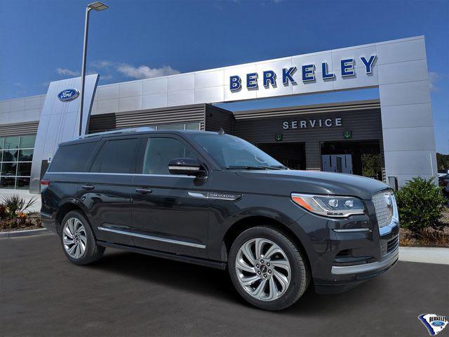 used 2022 Lincoln Navigator car, priced at $59,650