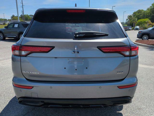 used 2022 Mitsubishi Outlander car, priced at $24,789