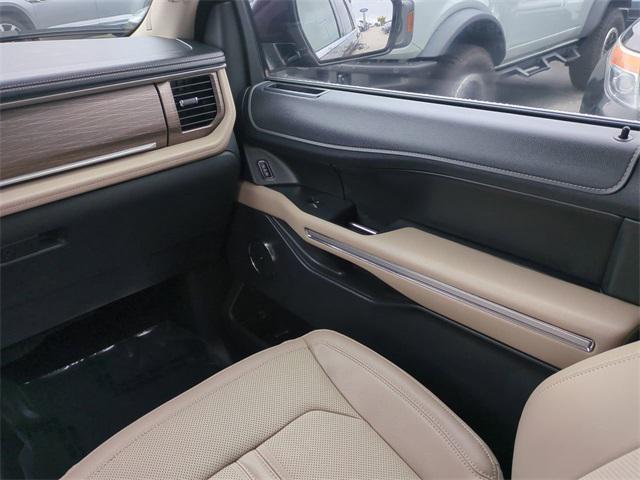 used 2024 Ford Expedition car, priced at $59,789