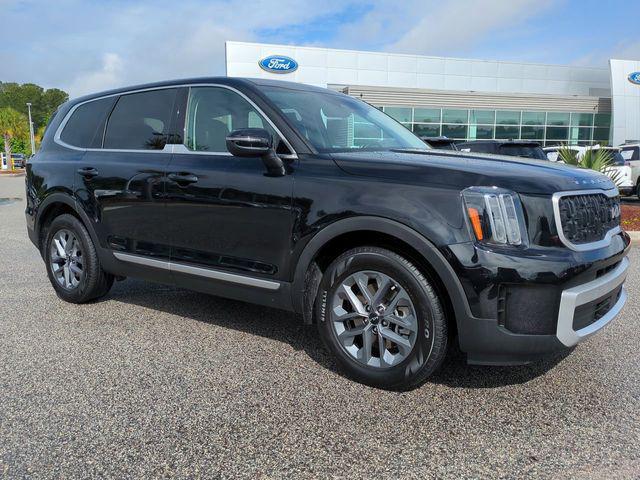 used 2024 Kia Telluride car, priced at $31,895