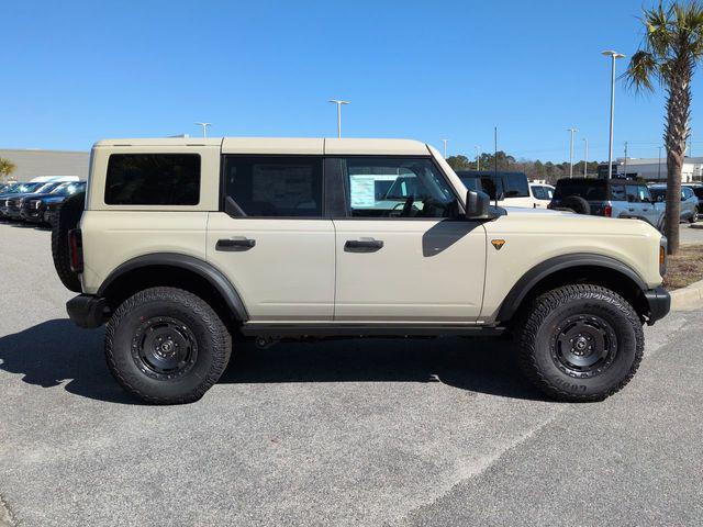 new 2025 Ford Bronco car, priced at $60,567