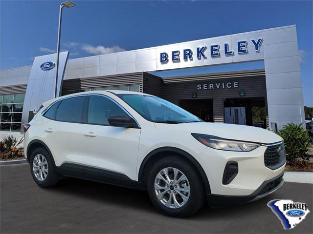 used 2023 Ford Escape car, priced at $20,525