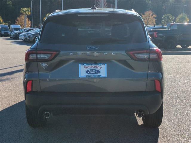 new 2026 Ford Escape car, priced at $30,566