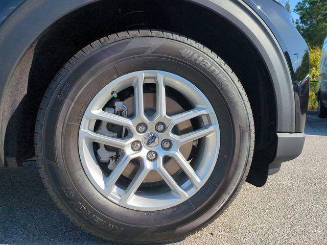 new 2026 Ford Explorer car, priced at $39,822