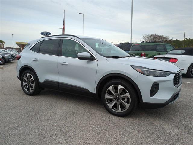used 2025 Ford Escape car, priced at $28,789