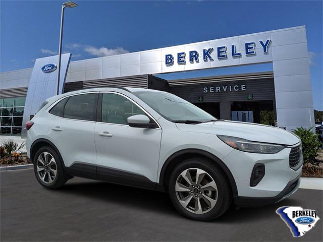 used 2025 Ford Escape car, priced at $28,789