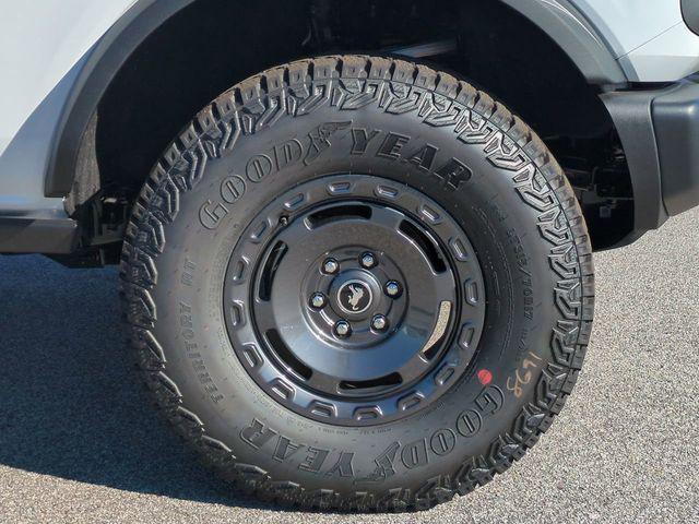 new 2025 Ford Bronco car, priced at $60,577