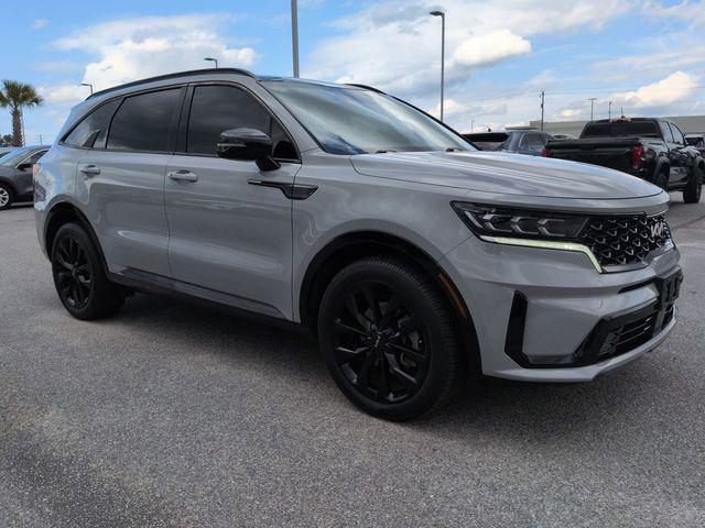 used 2022 Kia Sorento car, priced at $24,895