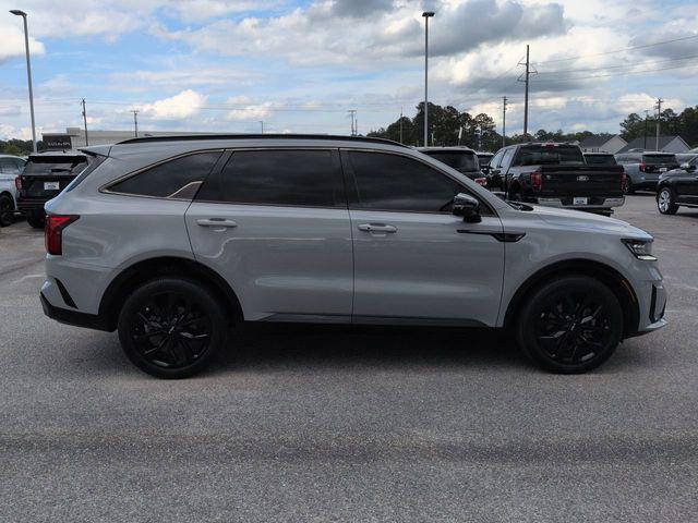 used 2022 Kia Sorento car, priced at $24,895