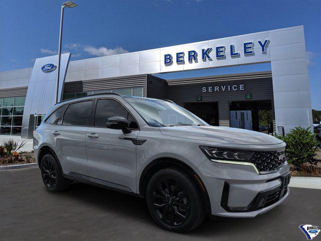 used 2022 Kia Sorento car, priced at $24,895