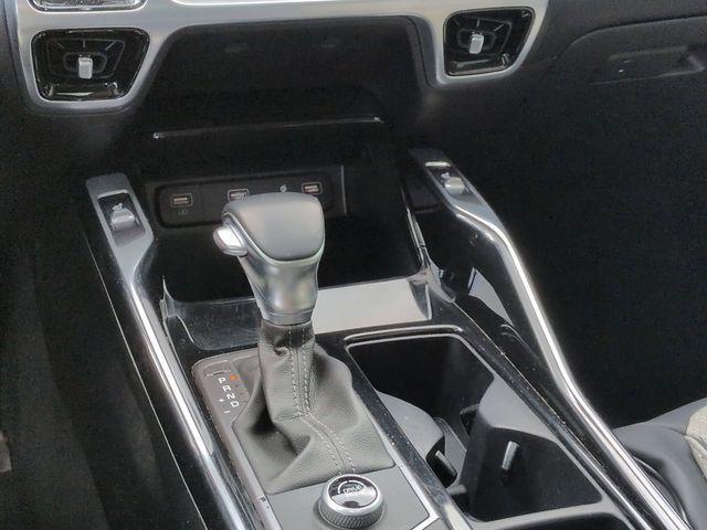 used 2022 Kia Sorento car, priced at $24,895