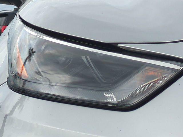 used 2022 Toyota Highlander car, priced at $28,795