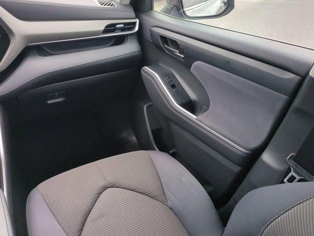 used 2022 Toyota Highlander car, priced at $28,795