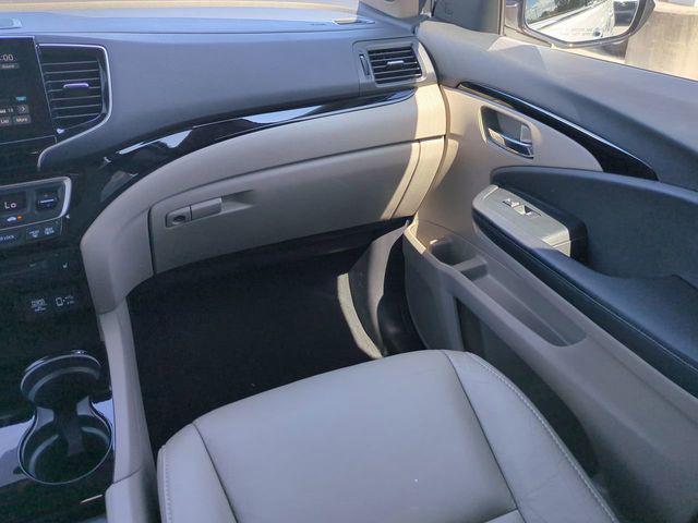 used 2020 Honda Pilot car, priced at $25,895