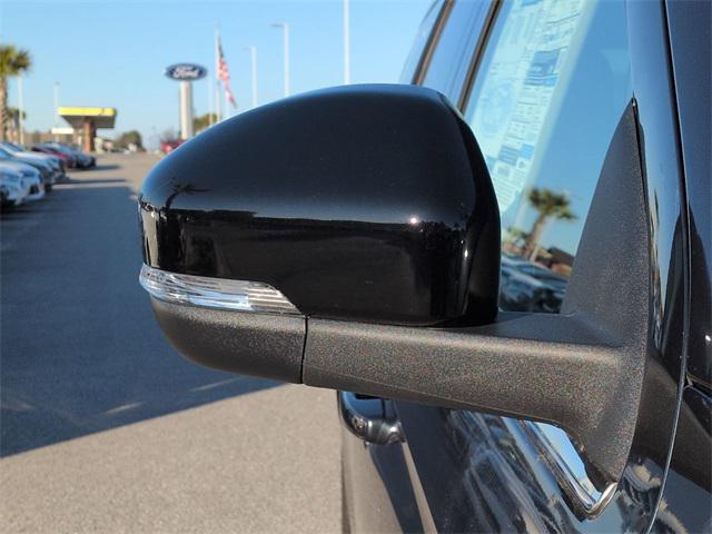 new 2025 Ford Expedition car, priced at $66,511