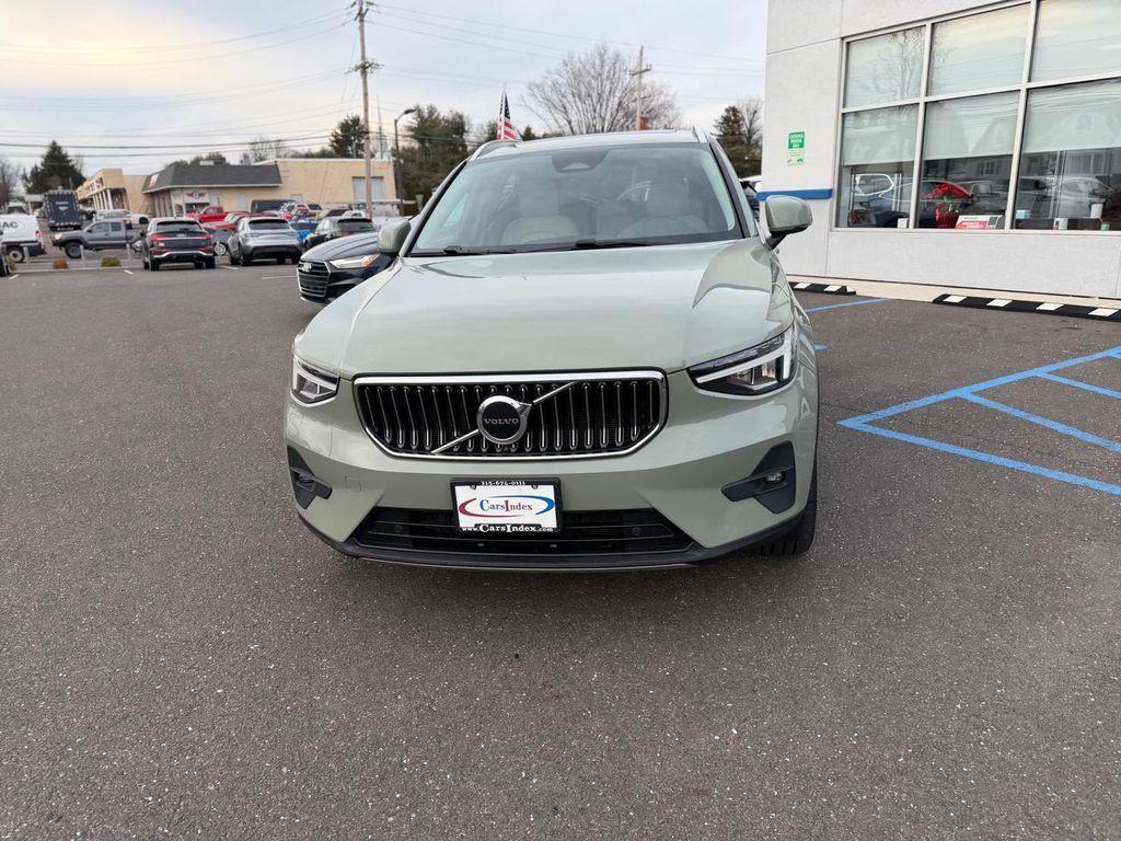 used 2023 Volvo XC40 car, priced at $21,999
