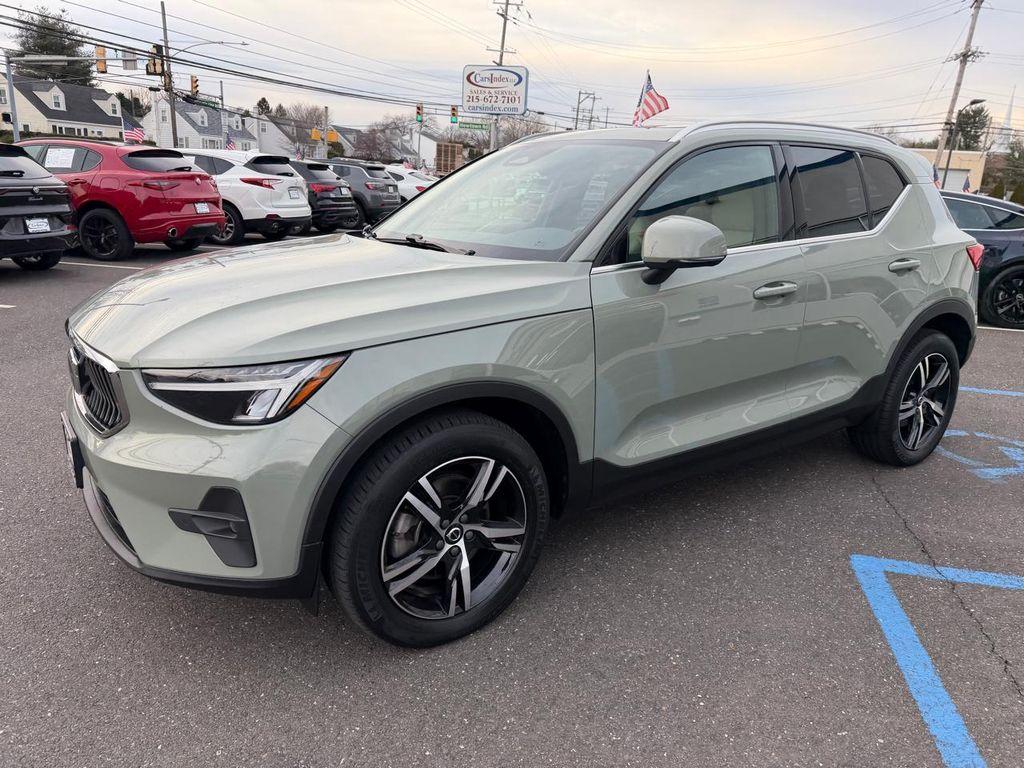 used 2023 Volvo XC40 car, priced at $21,999